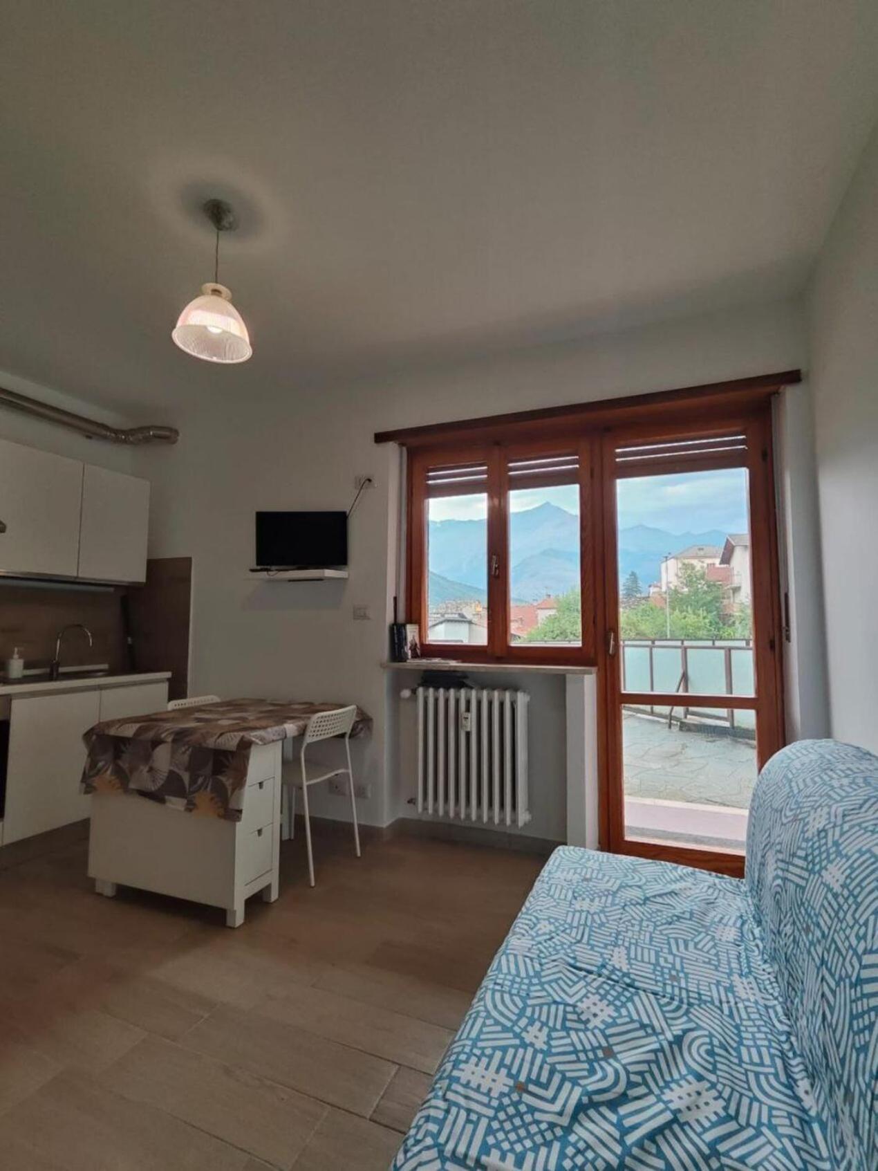 Casa Con Terrazzo E Vista Apartman Chiomonte Kültér fotó